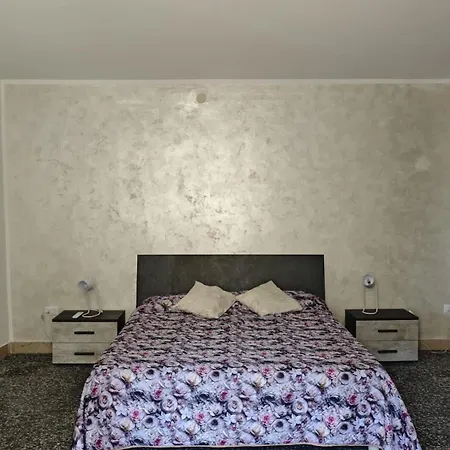 Agora - Finestra Su Piazza Del Popolo * Cetraro